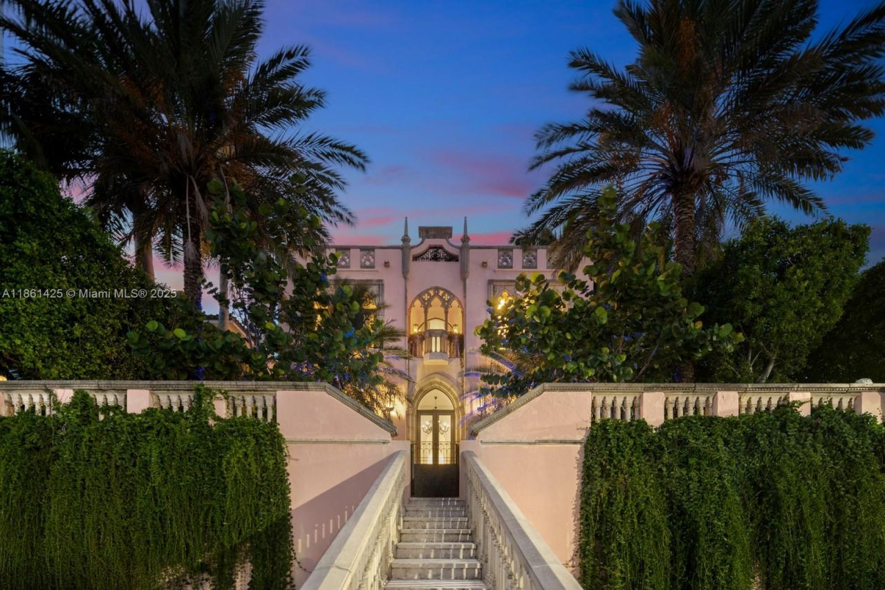 1840 S Bayshore Ln, Miami, FL 33133 Photo