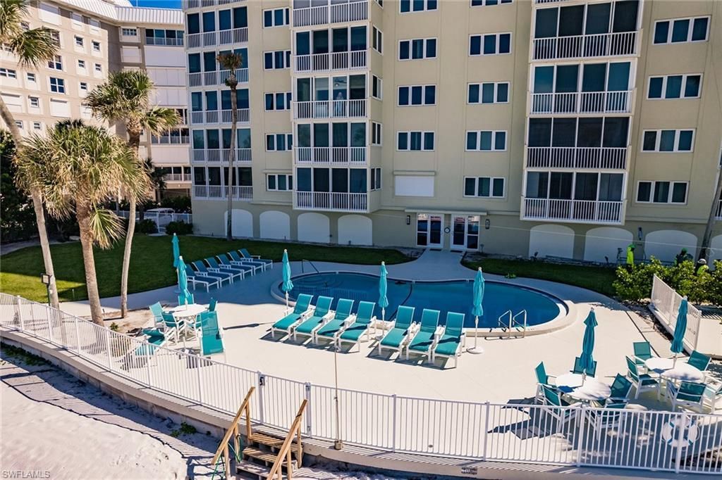 2885 Gulf Shore Blvd N, Unit 302, Naples, FL 34103 Photo