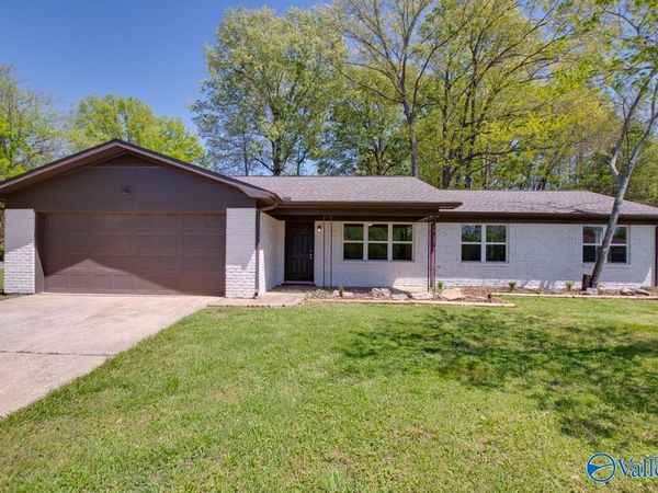 3615 Squaw Valley Drive SW, Huntsville, AL 35805