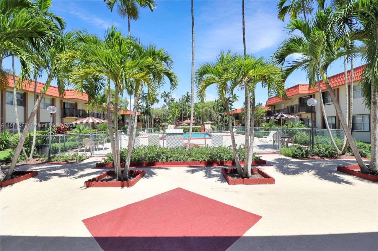 10511 SW 108th Ave, Unit 185, Miami, FL 33176 Photo