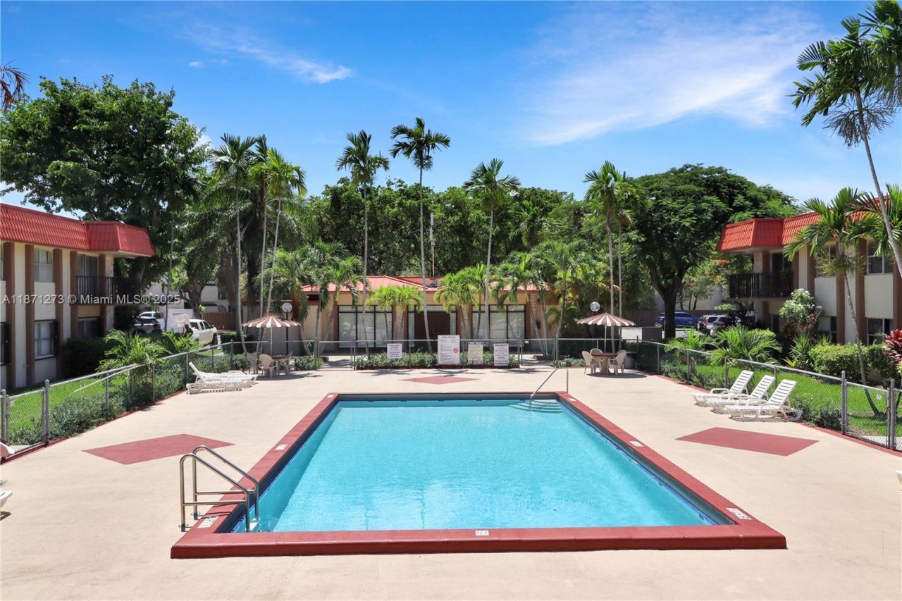 10511 SW 108th Ave, Unit 185, Miami, FL 33176 Photo