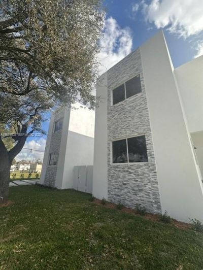 538 NW 17th Ave, Fort Lauderdale, FL 33311 Photo