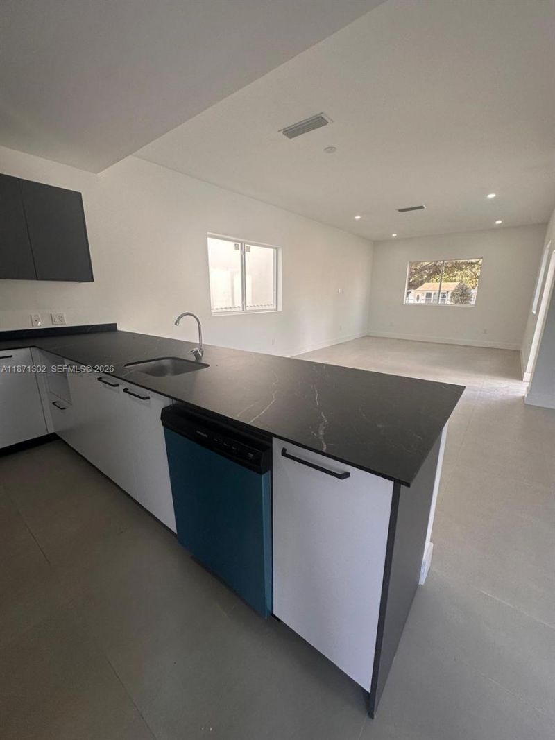 538 NW 17th Ave, Fort Lauderdale, FL 33311 Photo