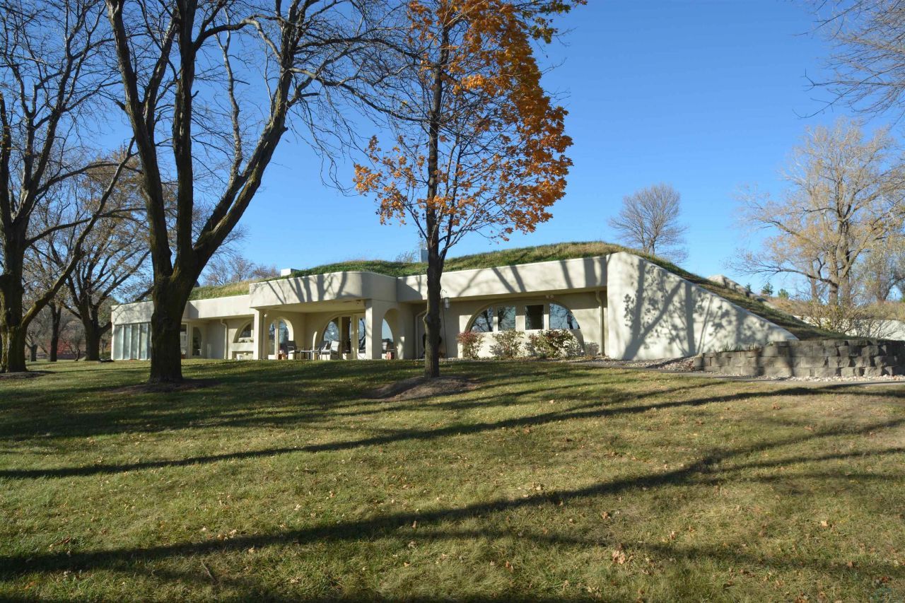 1621 Plum Creek Rd. Sioux City, IA 51103