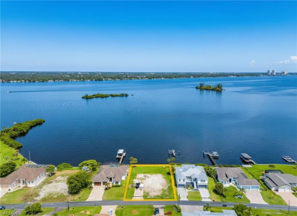 2053 Club House Rd , North Fort Myers, FL 33917 Photo