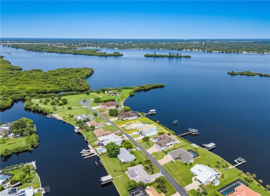 2053 Club House Rd , North Fort Myers, FL 33917 Photo