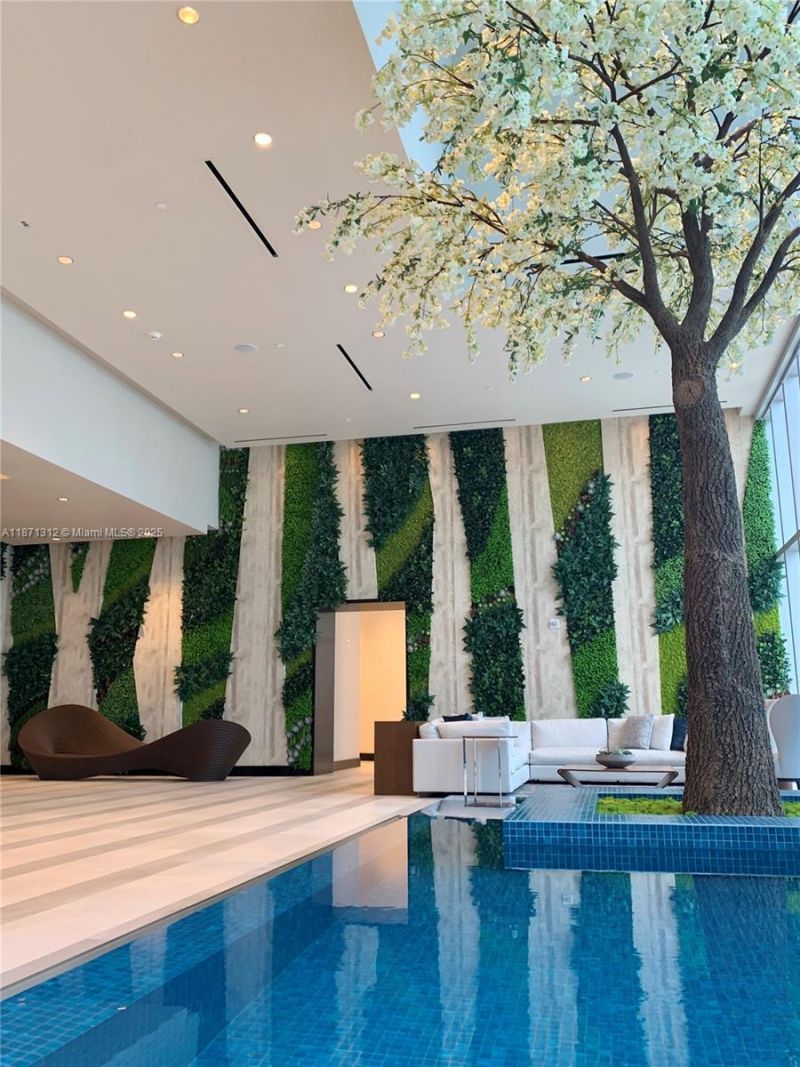 851 NE 1 Ave, Unit 502, Miami, FL 33132 Photo