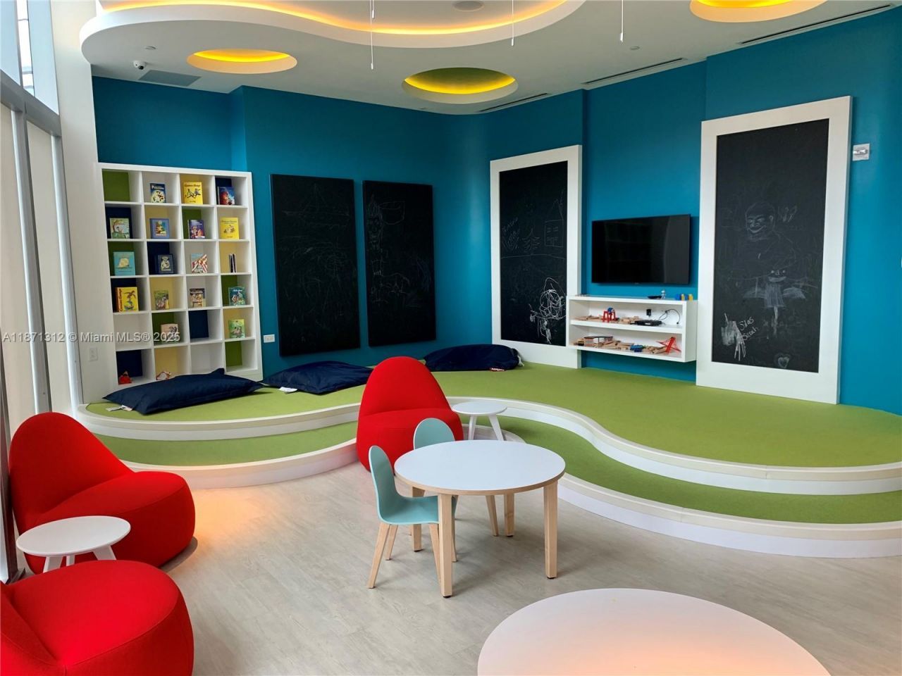 851 NE 1 Ave, Unit 502, Miami, FL 33132 Photo