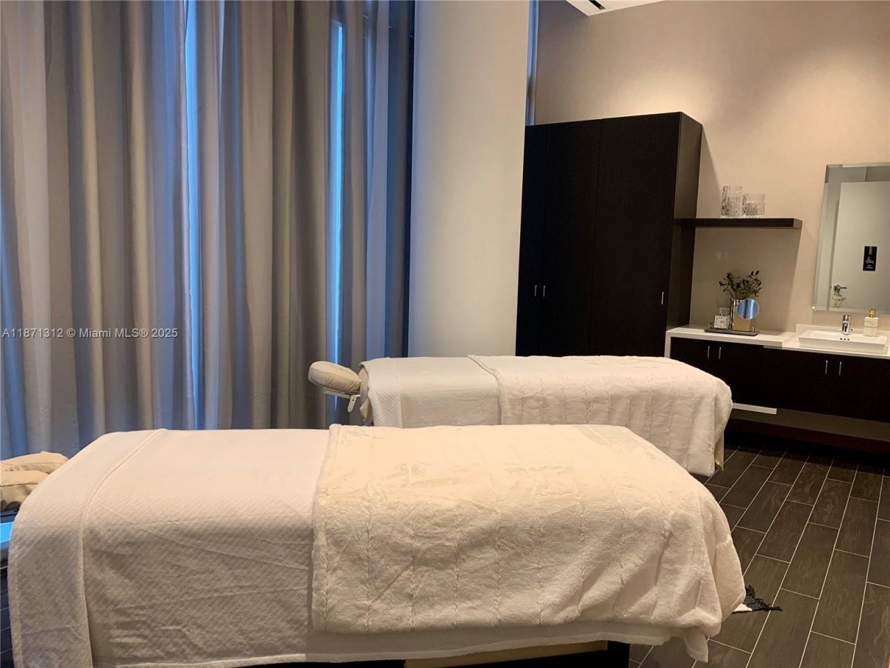 851 NE 1 Ave, Unit 502, Miami, FL 33132 Photo