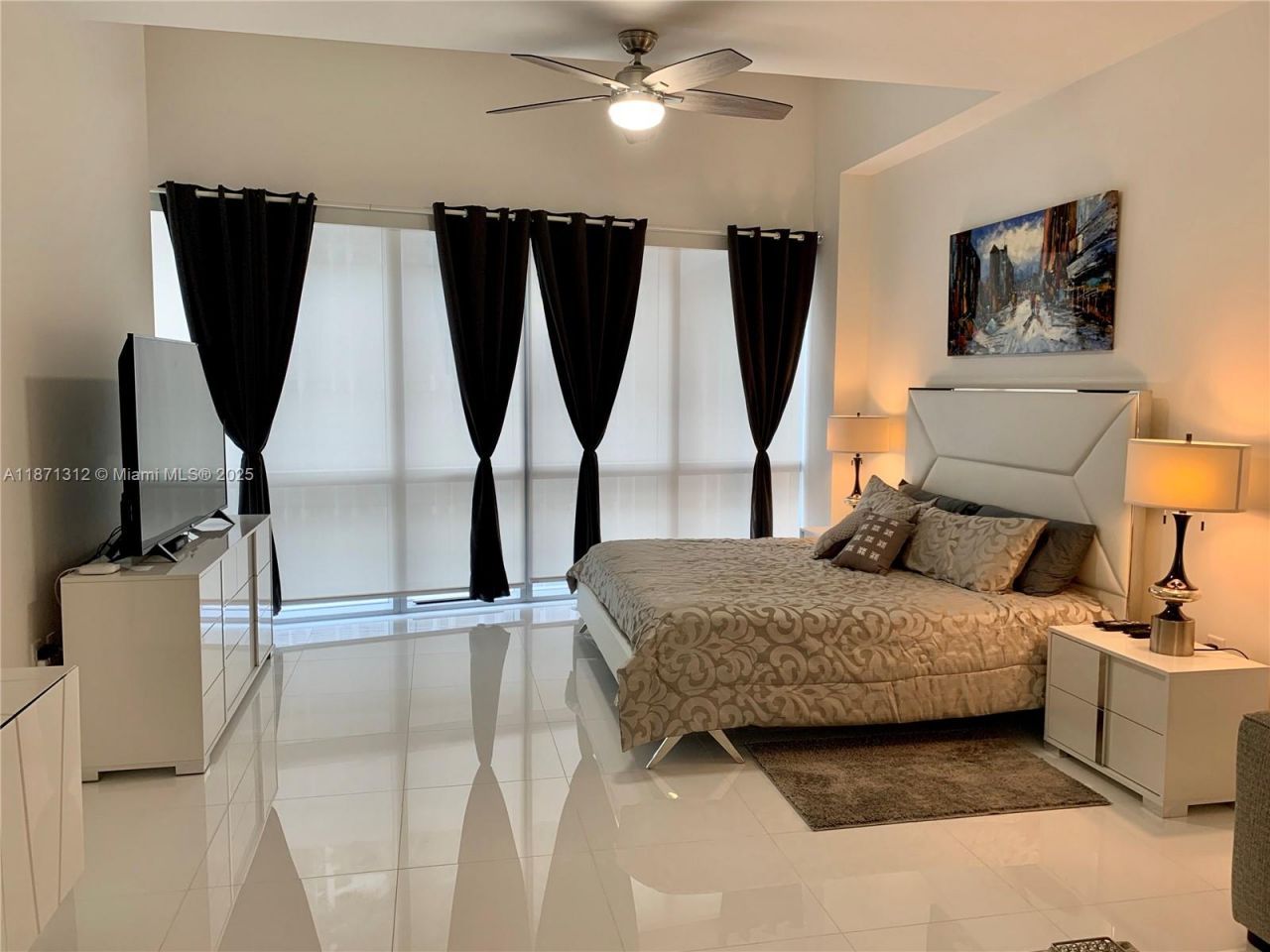 851 NE 1 Ave, Unit 502, Miami, FL 33132 Photo