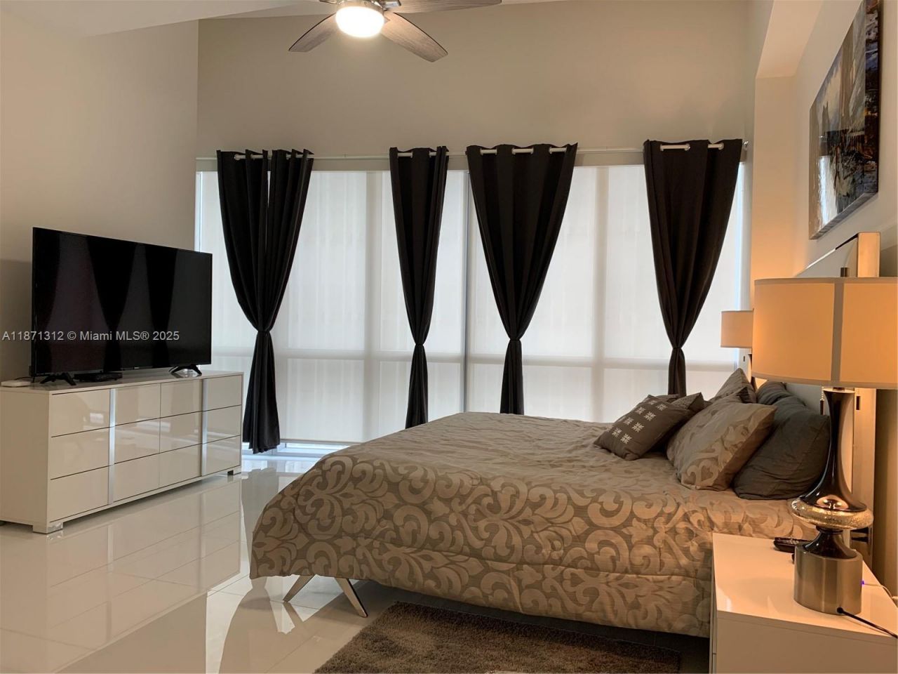 851 NE 1 Ave, Unit 502, Miami, FL 33132 Photo