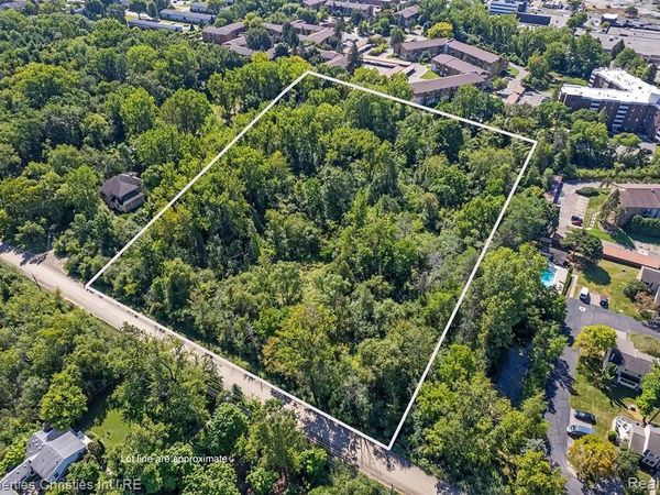 0000 Farmbrook Road, Southfield, MI 48034