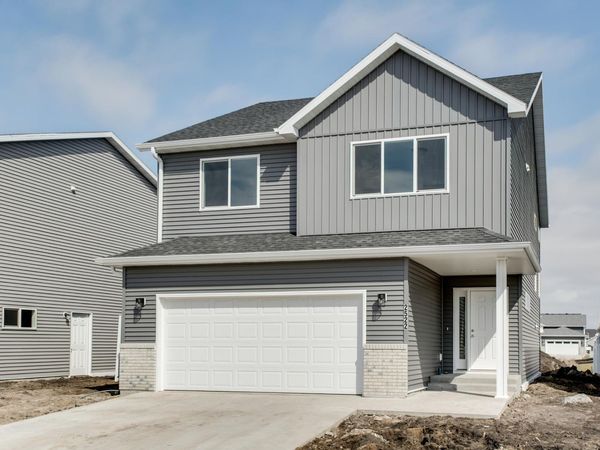 2522 38th Avenue S, Moorhead, MN 56560