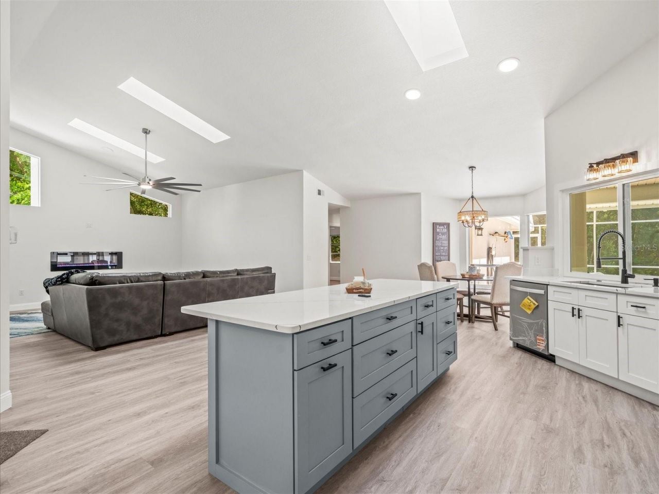 7 Graytwig Court W, Homosassa, FL 34446 Photo