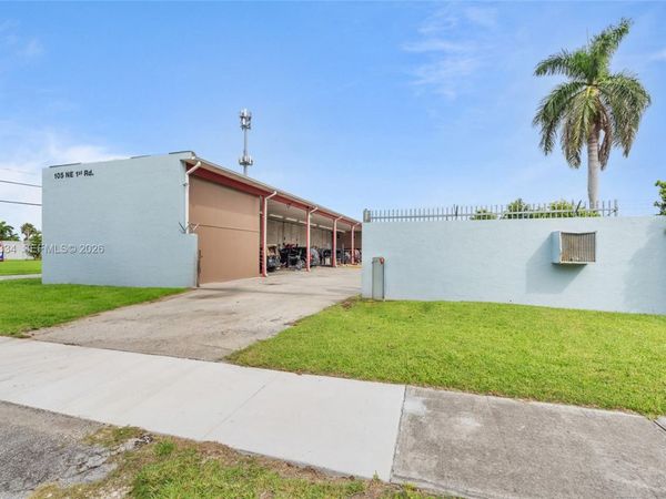 105 NE 1st Rd, Homestead, FL 33030