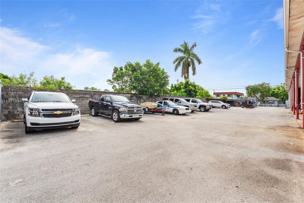 105 NE 1st Rd, Homestead, FL 33030 Photo