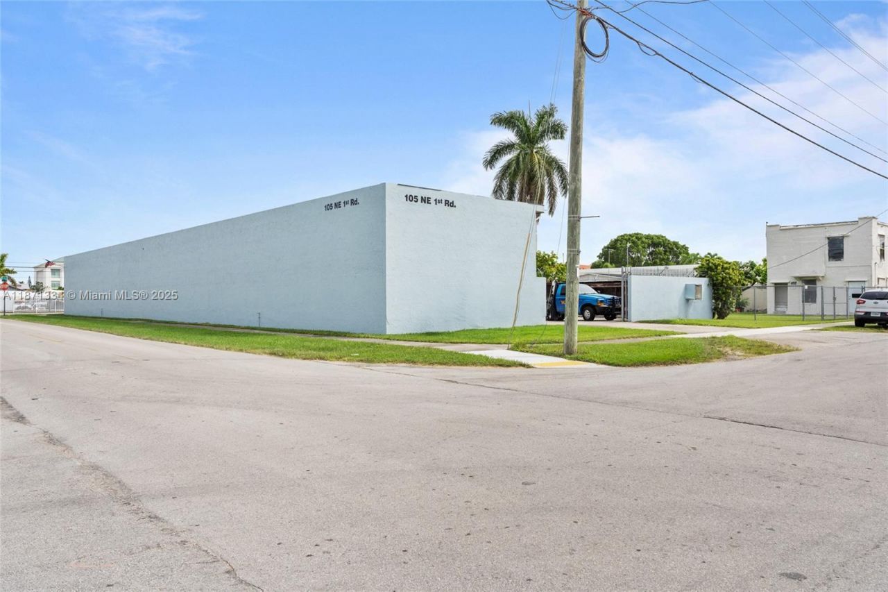 105 NE 1st Rd, Homestead, FL 33030 Photo
