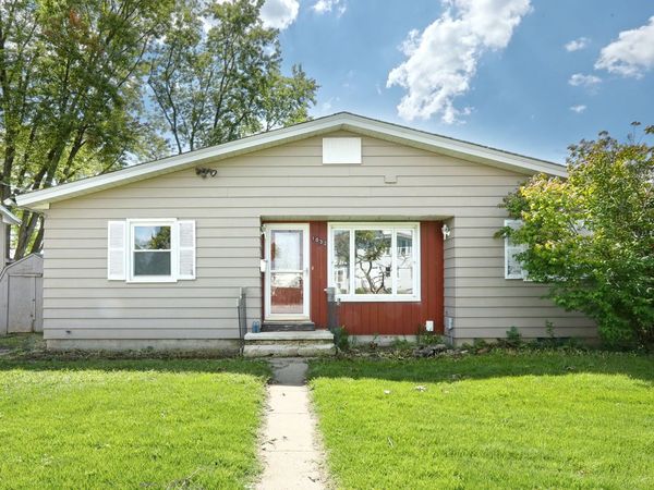 1032 C Avenue, Nevada, IA 50201