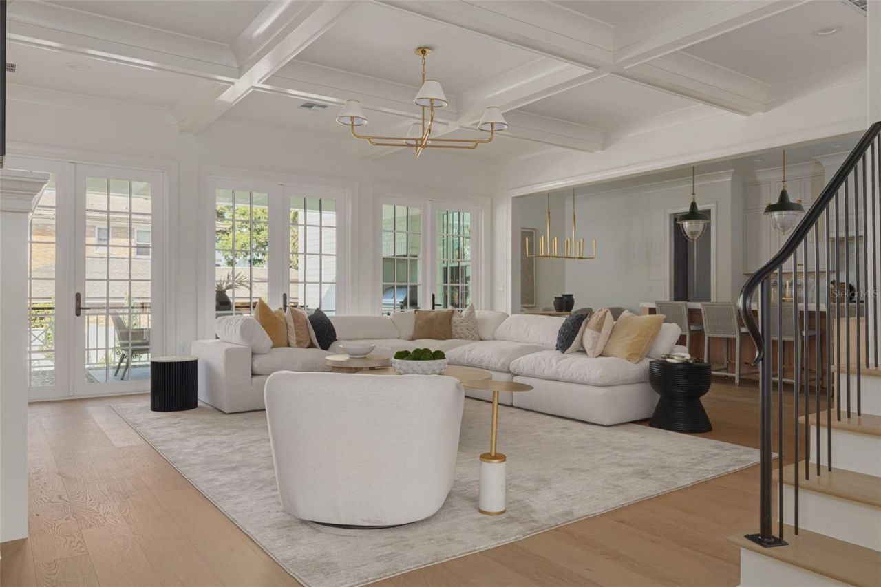 705 17th Avenue Ne, Saint Petersburg, FL 33704 Photo