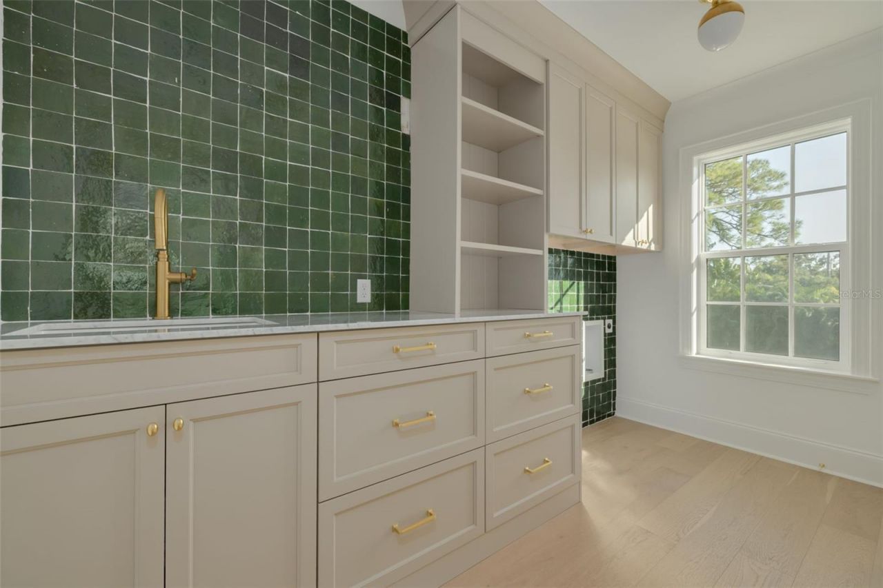 705 17th Avenue Ne, Saint Petersburg, FL 33704 Photo