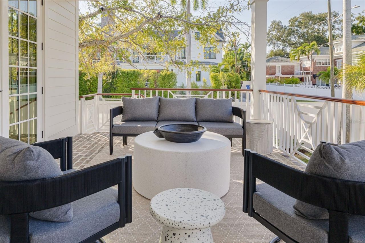 705 17th Avenue Ne, Saint Petersburg, FL 33704 Photo