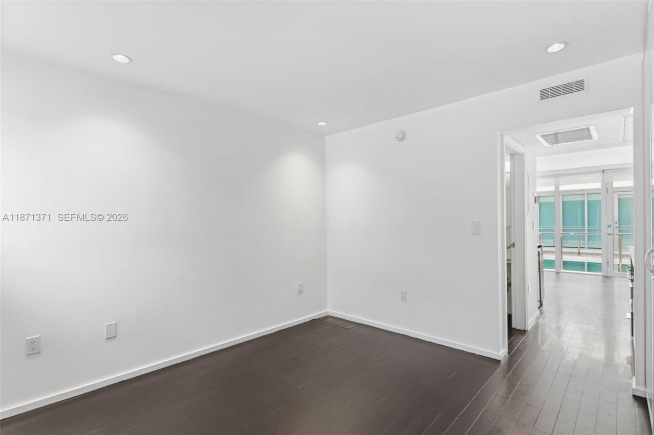 1601 West Ave, Unit 210, Miami Beach, FL 33139 Photo