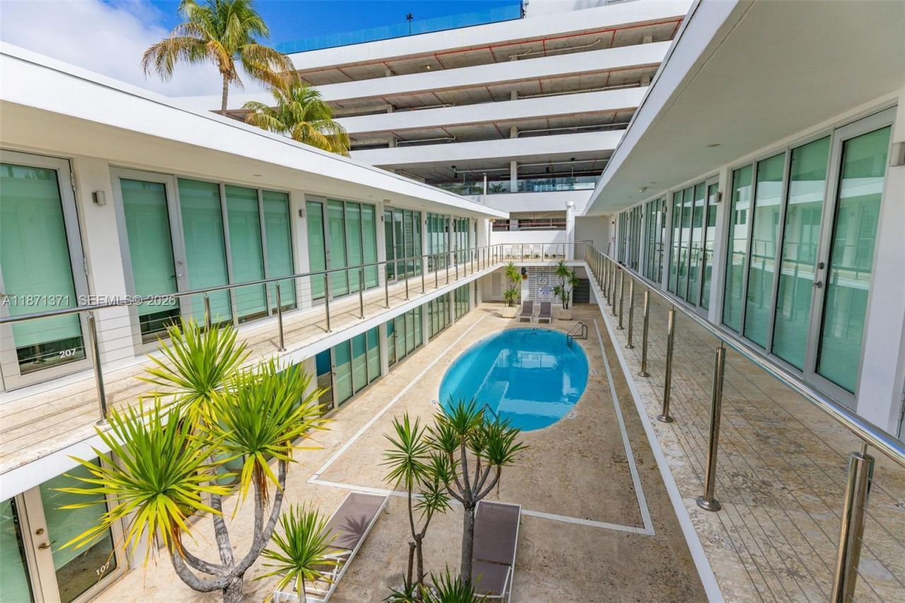 1601 West Ave, Unit 210, Miami Beach, FL 33139 Photo