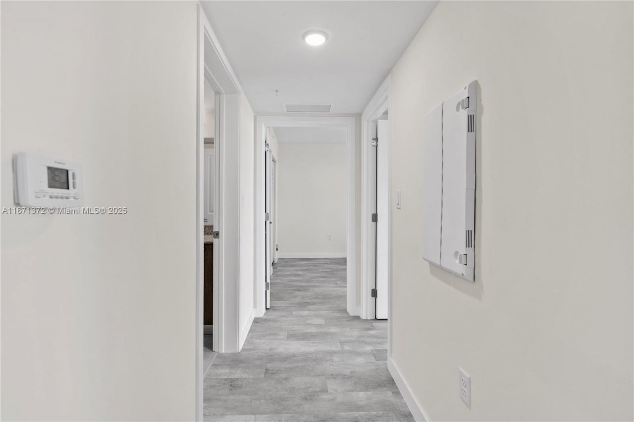 400 NW 112th Ave, Unit 818, Sweetwater, FL 33172 Photo