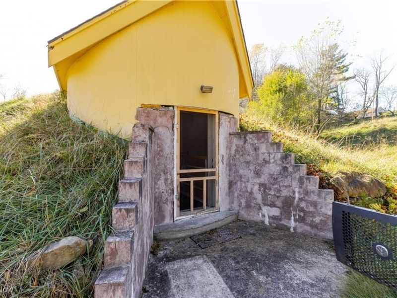 102 Mynster Lane, Richmond, OH 43944 Photo 17