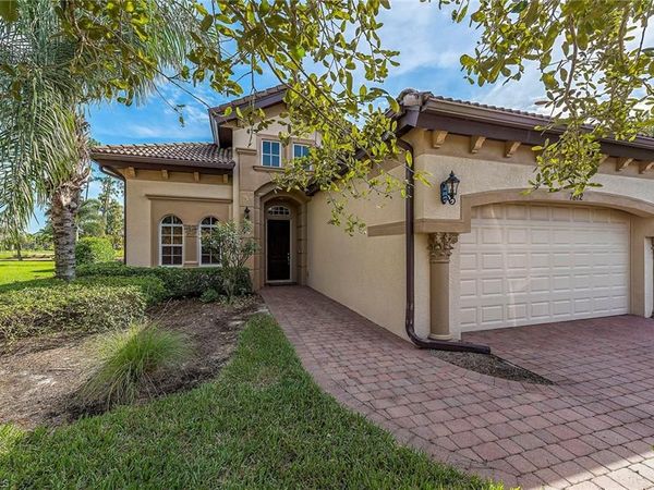 7812 Valencia CT, NAPLES, FL 34113