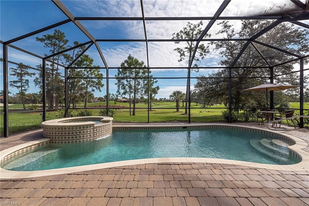 7812 Valencia Ct, Naples, FL 34113 Photo