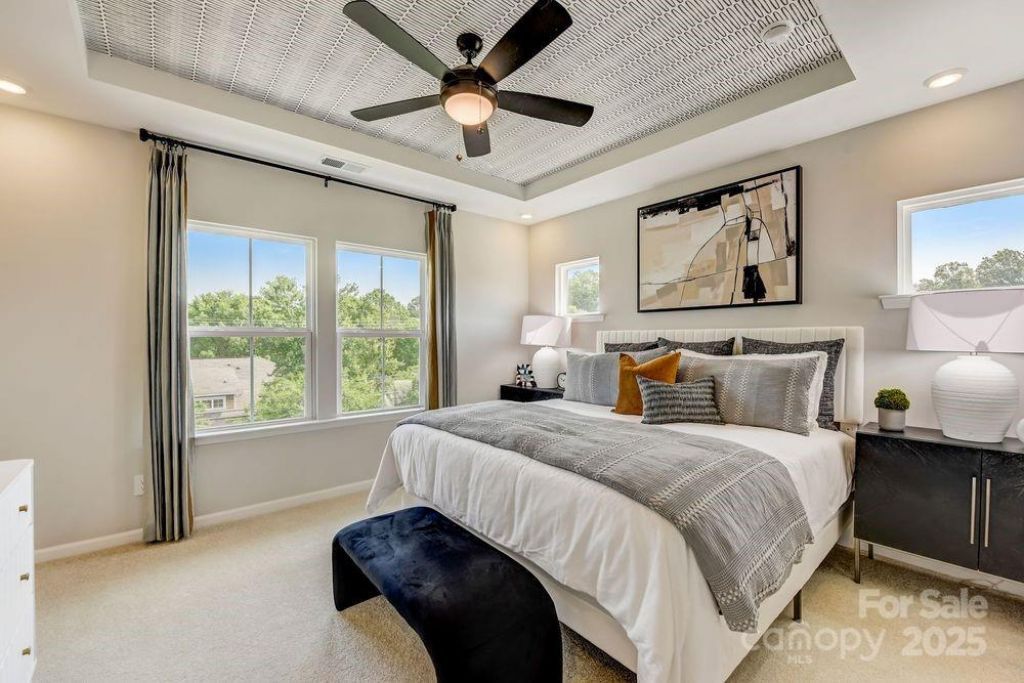 512 Annie Lowery Way, Davidson, NC 28036 Main Photo