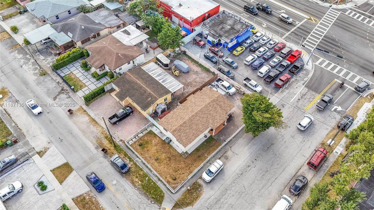 4265 E 8th Ave, Hialeah, FL 33013 Photo