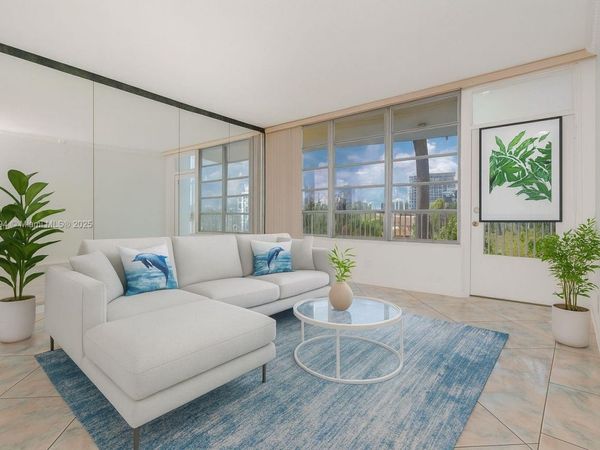 3181 S Ocean Dr, Unit 302, Hallandale Beach, FL 33009