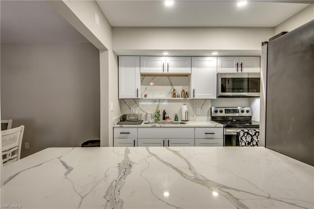 2544 1st St , Unit 107, Fort Myers, FL 33901 Photo