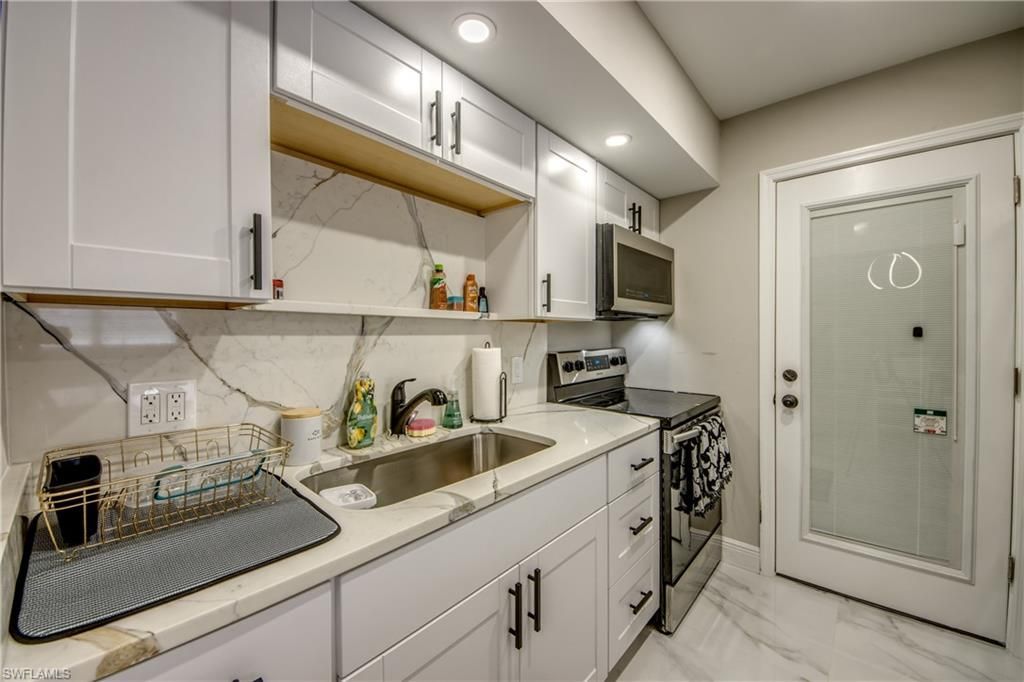 2544 1st St , Unit 107, Fort Myers, FL 33901 Photo