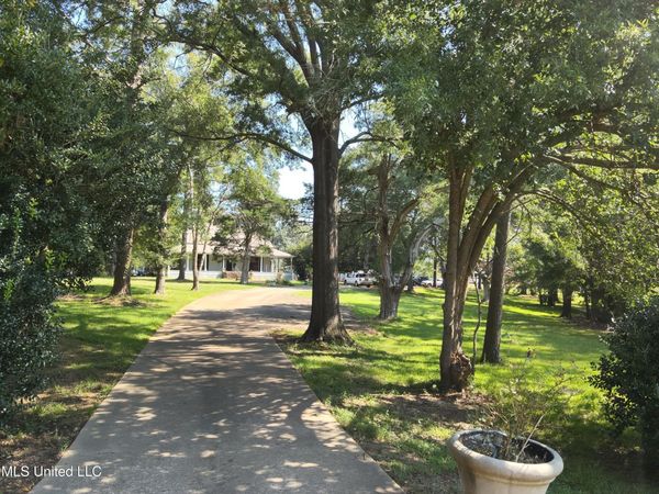 3141 Highway 43 N, Canton, MS 39046