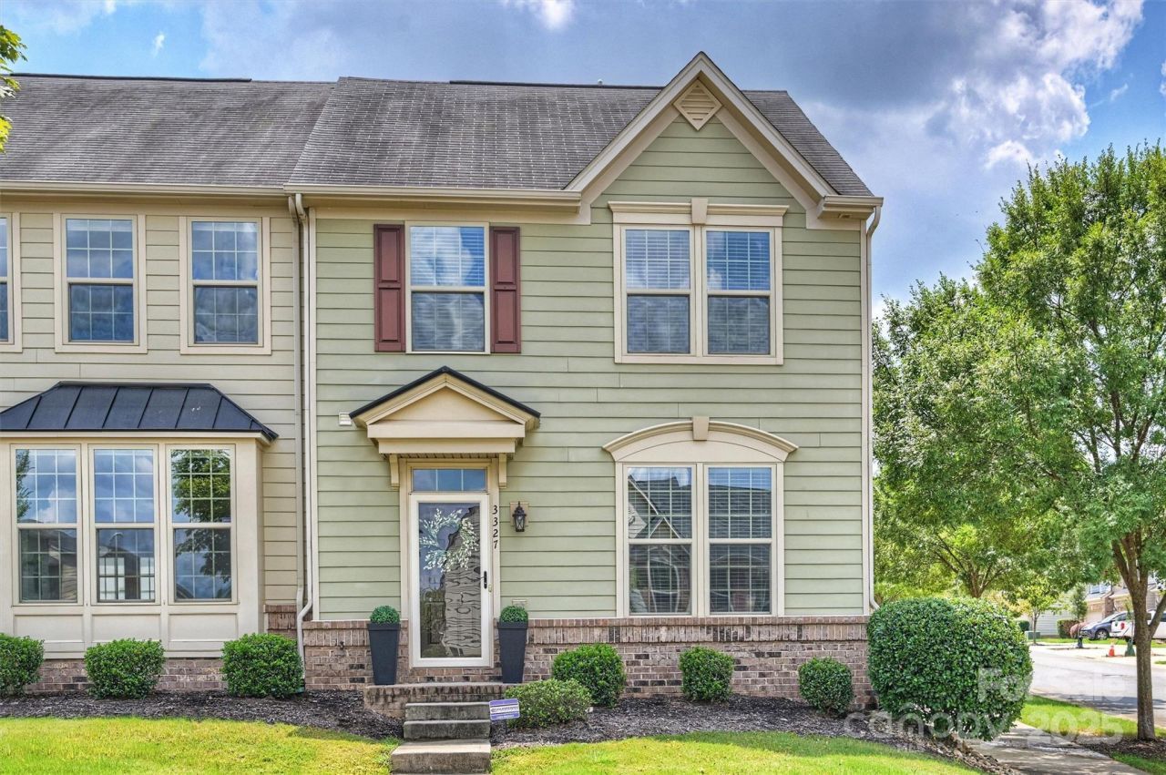 3327 Major Samuals Way, Charlotte, NC 28208 Main Photo