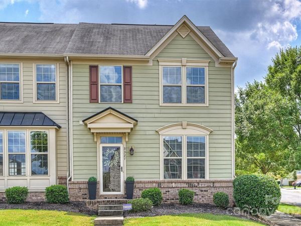 3327 Major Samuals Way, Charlotte, NC 28208