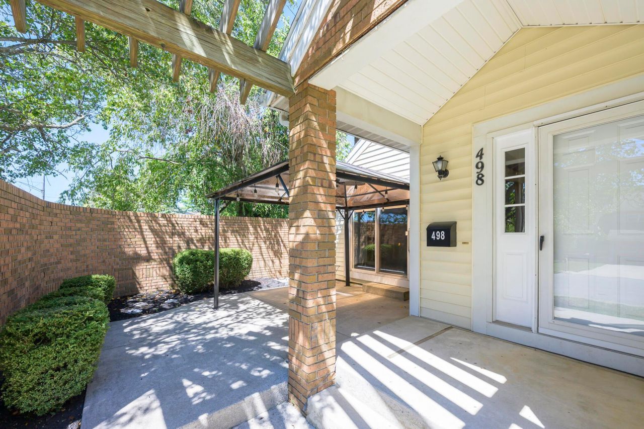 498 Newford Drive, Bellefontaine, OH 43311 Main Photo