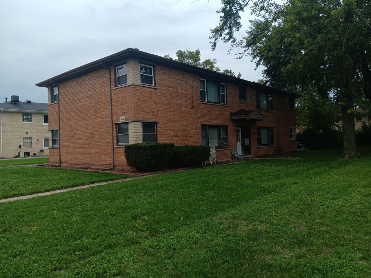 18229 Hart Drive, Homewood, IL 60430