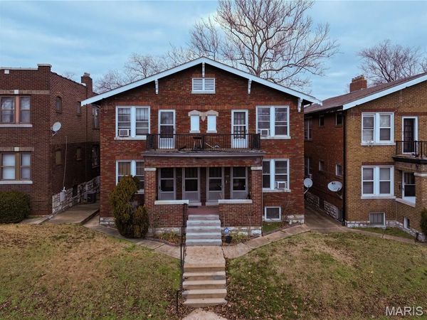 4939 Eichelberger Street, St Louis, MO 63109
