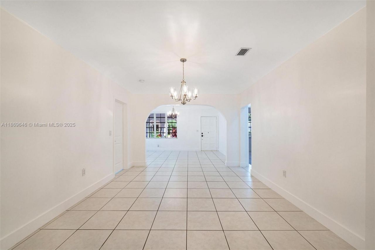 820 Lorca St, Coral Gables, FL 33134 Photo