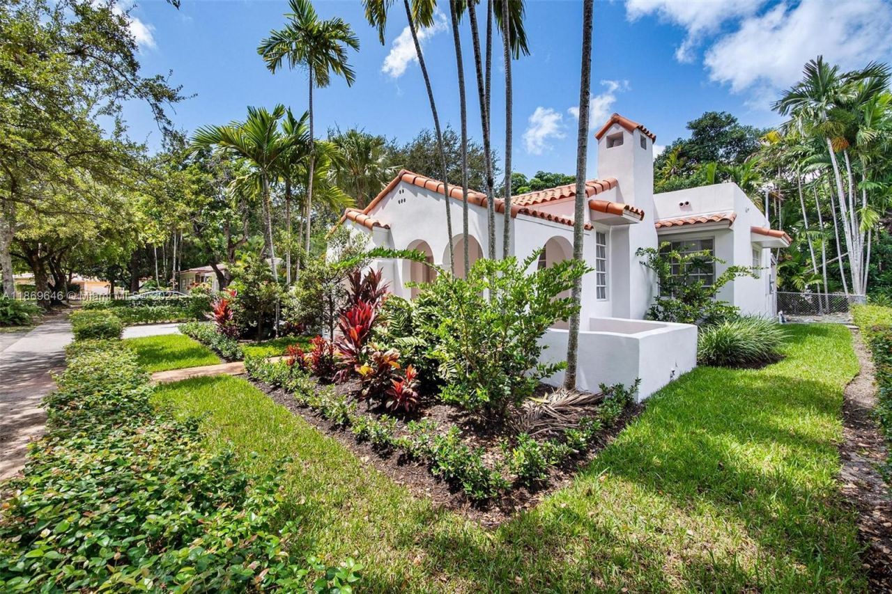 820 Lorca St, Coral Gables, FL 33134 Photo