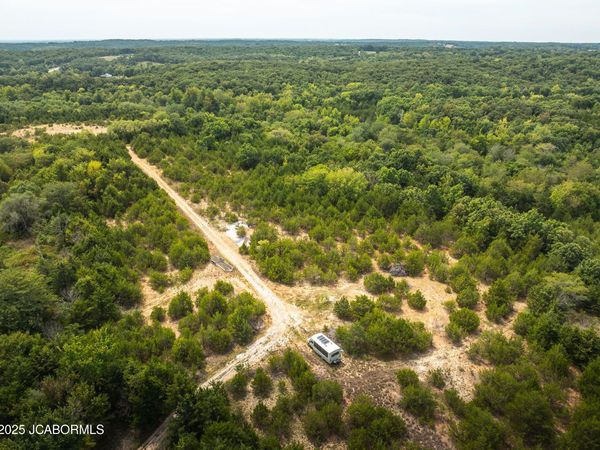 000 SWIFT ROAD, Henley, MO 65040