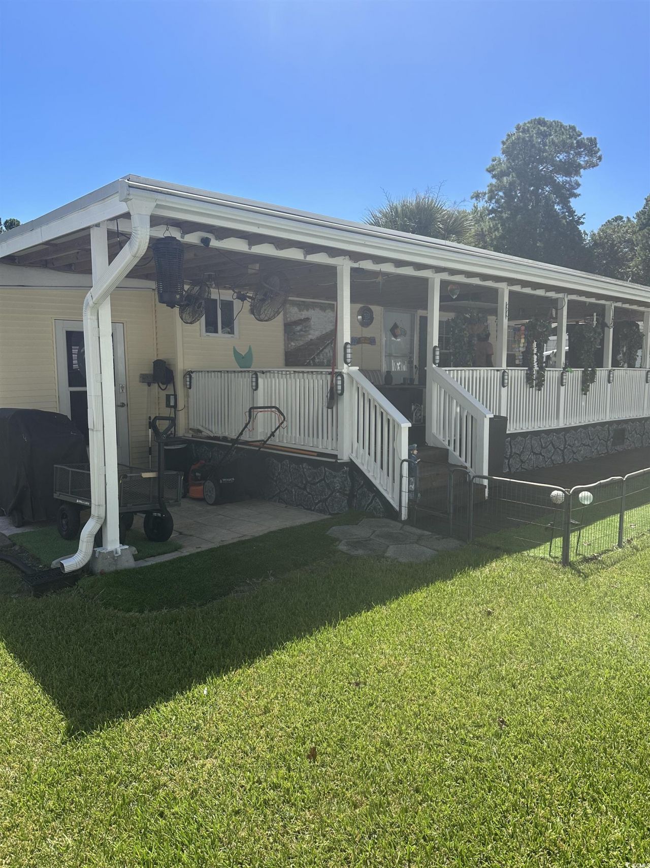 613-618 5th Ave. S Photo 3