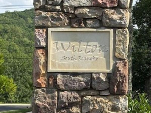 5010 Claremont CIR SW, Roanoke, VA 24014