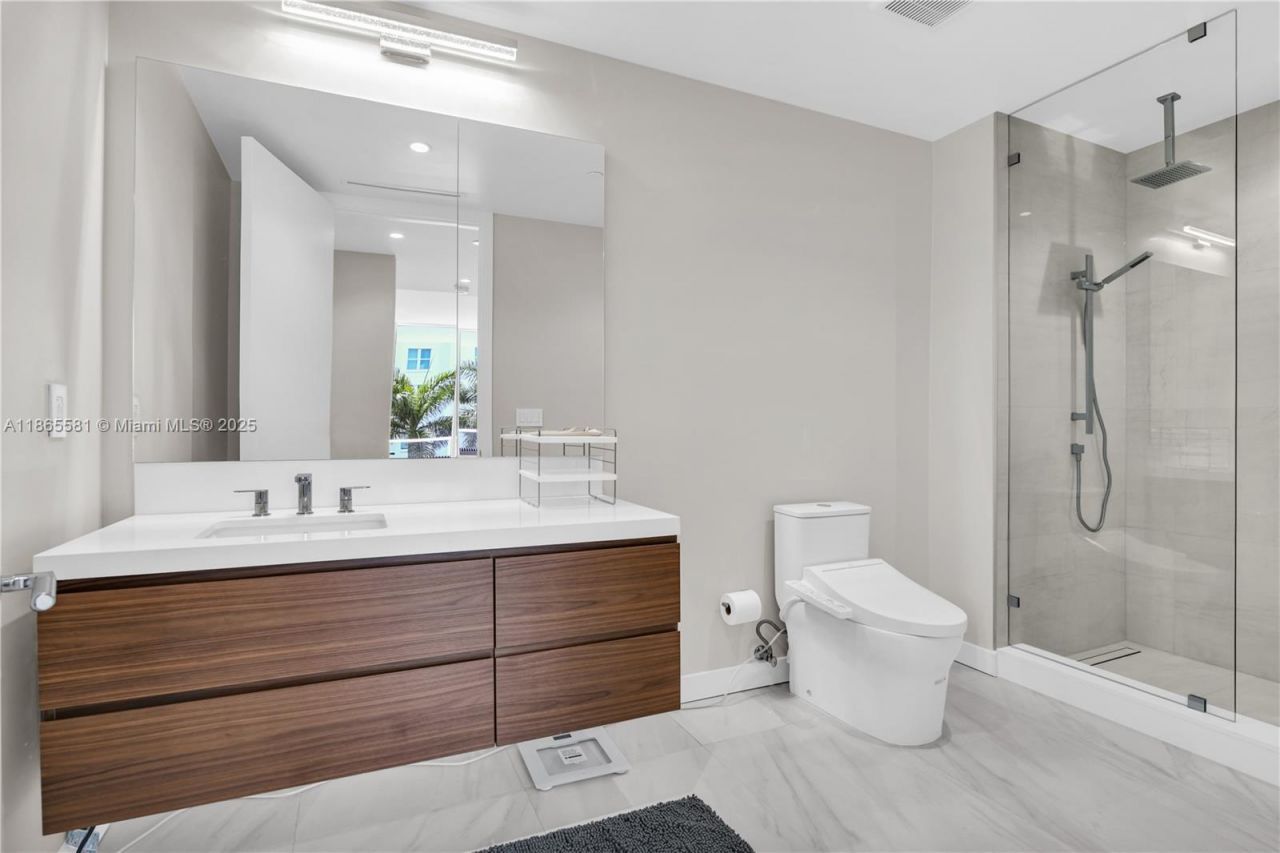 220 SE Mizner Blvd, Unit 414, Boca Raton, FL 33432 Photo