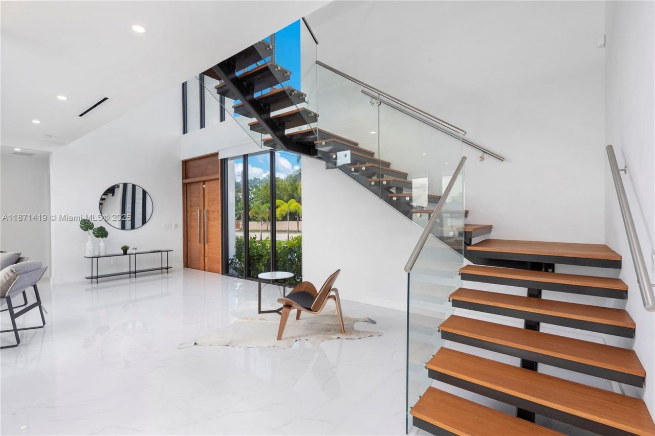 5420 SW 72nd Ave, Miami, FL 33155 Photo
