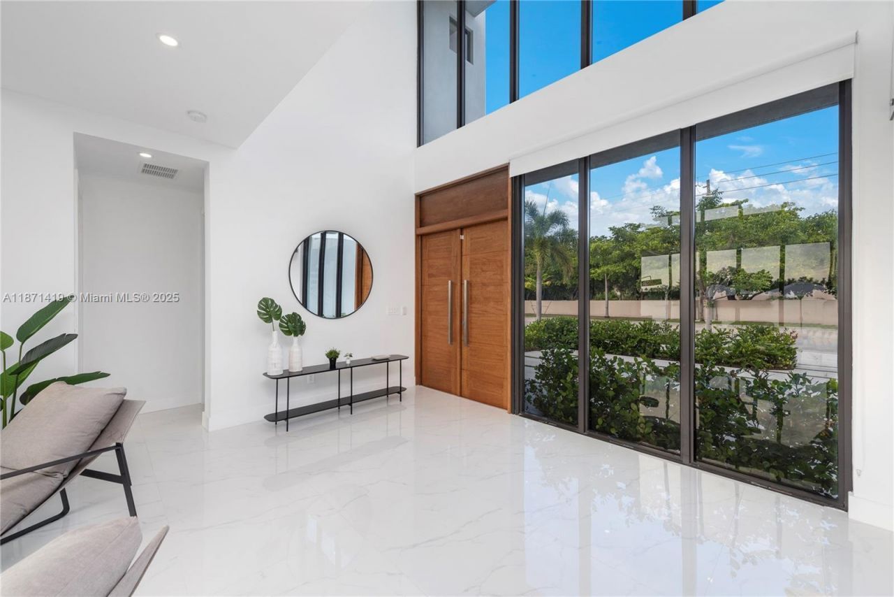 5420 SW 72nd Ave, Miami, FL 33155 Photo